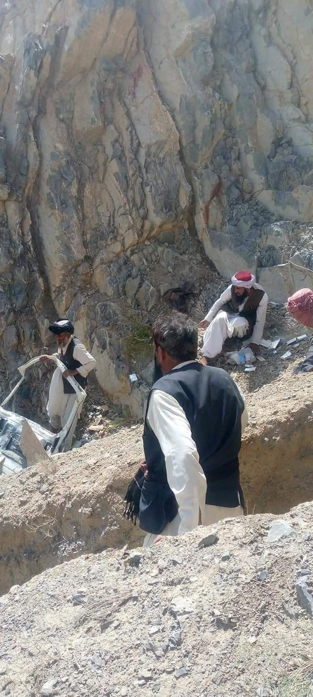 Pakistan’da Minibüs Vadiye Düştü: 18 Ölü, 4 Yaralı