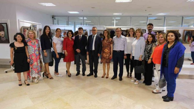 Maltepeli Kadınlardan ‘Paletten Tuvale Yolculuk’