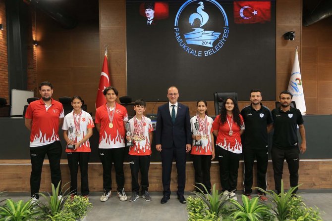 Pamukkaleli Sporcular Başkan Örki’yle Buluştu