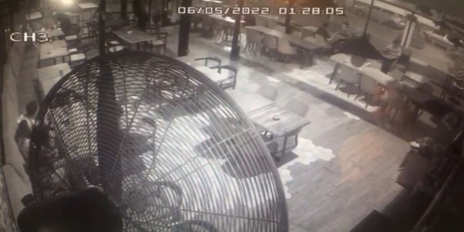 İ̇stanbul’da Kafeteryadaki Korkunç Cinayet Kamerada: Kadın Tuzağa Çekti, Husumetlisi Öldürdü