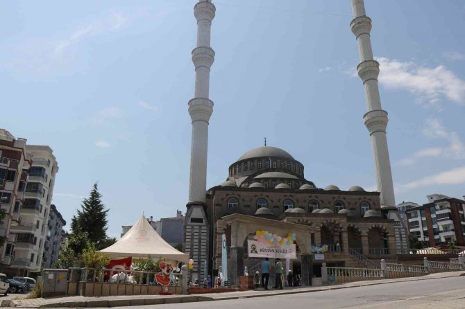 Samsun Valisi Dağlı: “Çocukların Kitaplardan Önce Bizleri İzlediğinin Farkındayız”