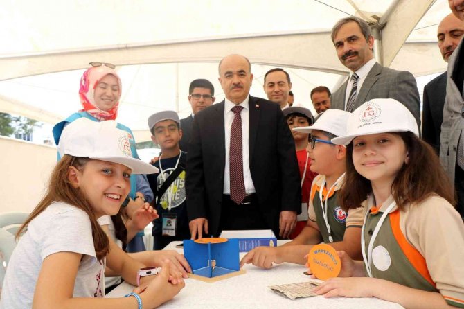 Samsun Valisi Dağlı: “Çocukların Kitaplardan Önce Bizleri İzlediğinin Farkındayız”