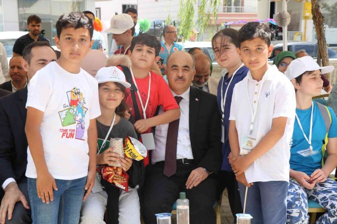 Samsun Valisi Dağlı: “Çocukların Kitaplardan Önce Bizleri İzlediğinin Farkındayız”