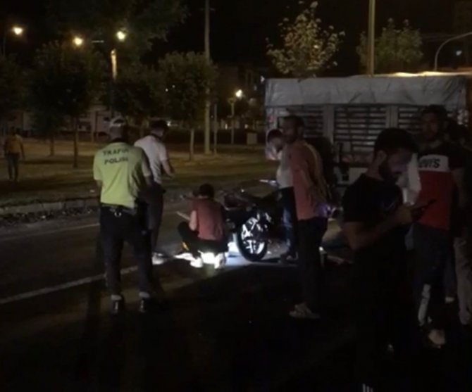 Tıra Arkadan Çarpan Motosiklet Sürücüsü Hayatını Kaybetti