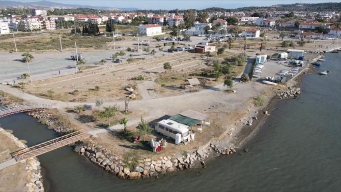 Seferihisar’da Gece Pazarı Tartışması: Esnaftan Belediyeye Tepki