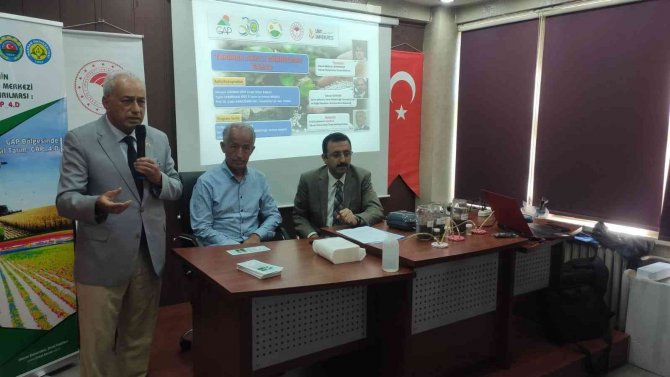 Çiftçilere Gübreleme Ve Sulama Eğitimi