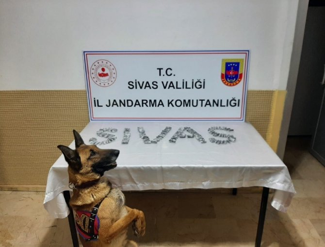 Akıllara Durgunluk Veren Olay, Midesinden 15 Paket Uyuşturucu Çıktı