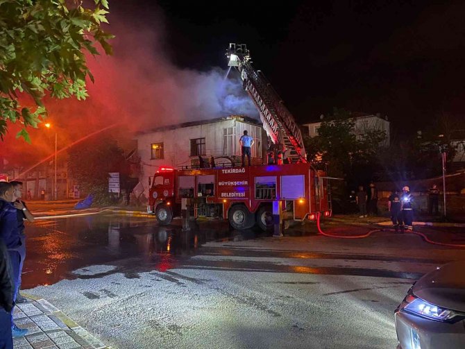 Elektrik Panosundaki Şase Yangına Neden Oldu