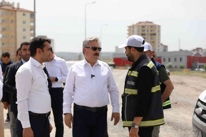 Bahçelievler Mahallesi’nde Yeni Yol Yapım Ve Çevre Düzenlemesi Yapılıyor