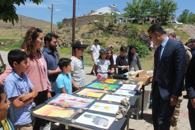 Muradiye Hem’den Yılsonu Sergisi