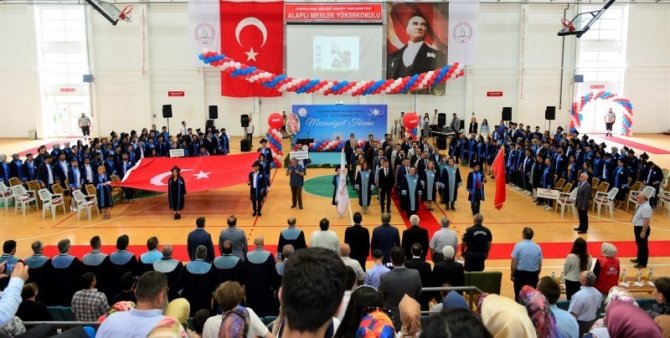 Alaplı Myo’da Mezuniyet Coşkusu Yaşandı