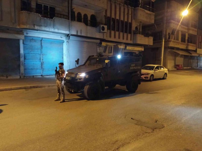 Adana’da Komşular Arasında Silahlı Kavga: 1 Yaralı