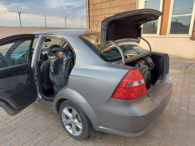Ağrı’da 8 Bin 620 Kutu ‘Sentetik Ecza’ Ele Geçirildi