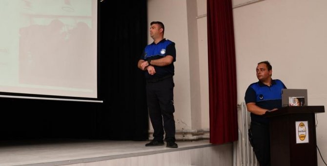 Altınova’da Öğrencilere, "Bilinçli Tüketici" Eğitimi