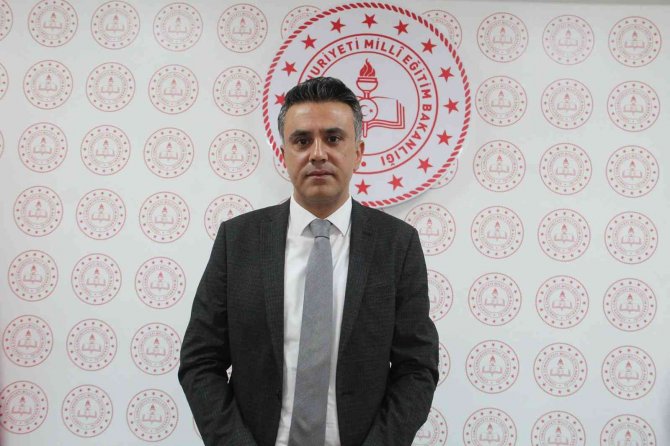 Kur’an-ı Kerim’e Tekme Atma Olayına Karışan 3 Öğrenci, İ̇l Milli Eğitim Müdürlüğü Öğrenci Disiplin Kurulu’nda