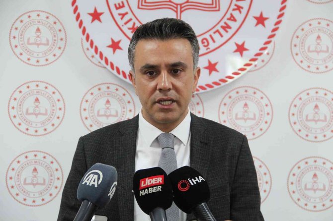 Kur’an-ı Kerim’e Tekme Atma Olayına Karışan 3 Öğrenci, İ̇l Milli Eğitim Müdürlüğü Öğrenci Disiplin Kurulu’nda