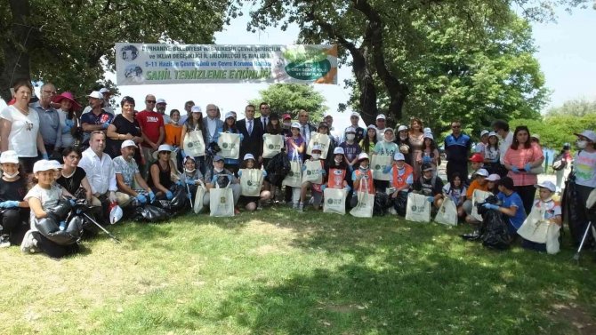Balıkesir’de Mavi Bayraklı Plajlar Temizlendi