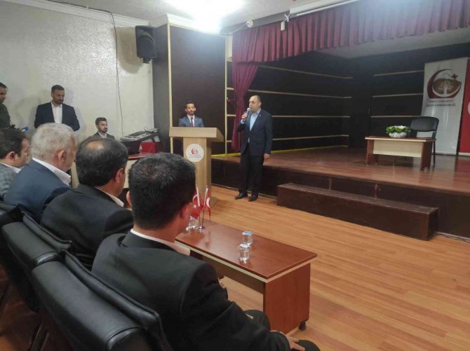 Batman’da Düzenlenen Şehitler Sempozyumunda Terörle Mücadelenin Kahramanları Anlatıldı