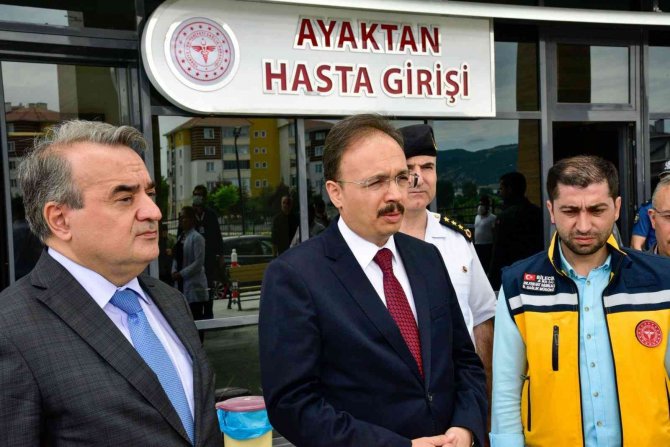 Bilecik’te Yaşanan Feci Kaza Sonrası Vali Kızılkaya, 12 Yaralıyı Ziyaret Etti