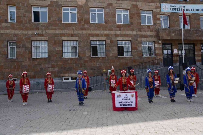 Doğu Anadolu Bölgesi’nin İlk Ve Tek Minik Mehteran Takımı Etkinliklere Renk Katıyor