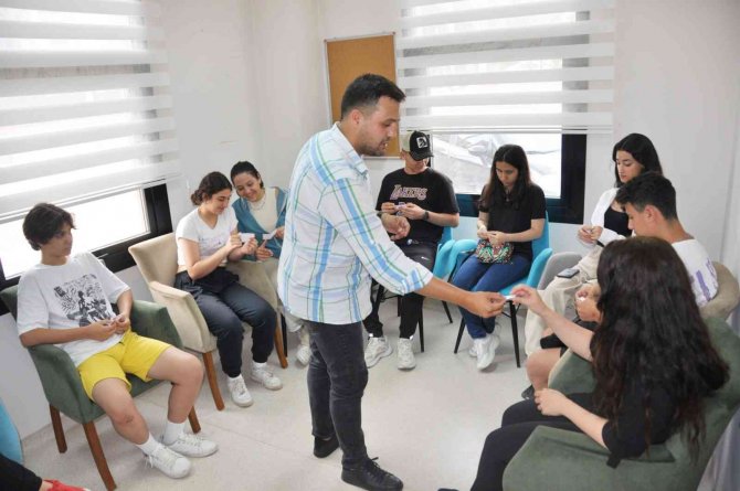 Çukurova Belediyesi Sınav Kaygılarını Dağıtıyor