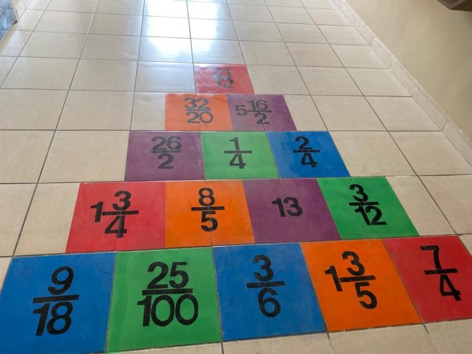 Üniversitesi Öğrencilerinden Matematik Eğitimine Destek