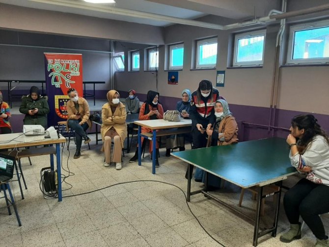 En İ̇yi Narkotik Polisi Anne Eğitimleri Devam Ediyor