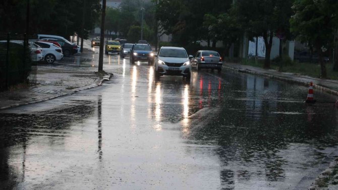 Edirne’de Sağanak Yağış