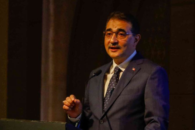 Bakan Dönmez: "Doğu Akdeniz Gazının Da Türkiye Üzerinden Pazarlara Ulaşmasıyla İlgili Yeni Adımlar Atılabilir”