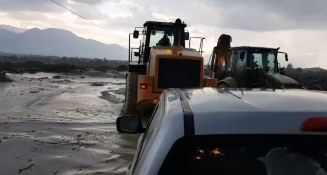 Erzincan’da Sel Felaketi, Kent Adeta Sular Altında Kaldı