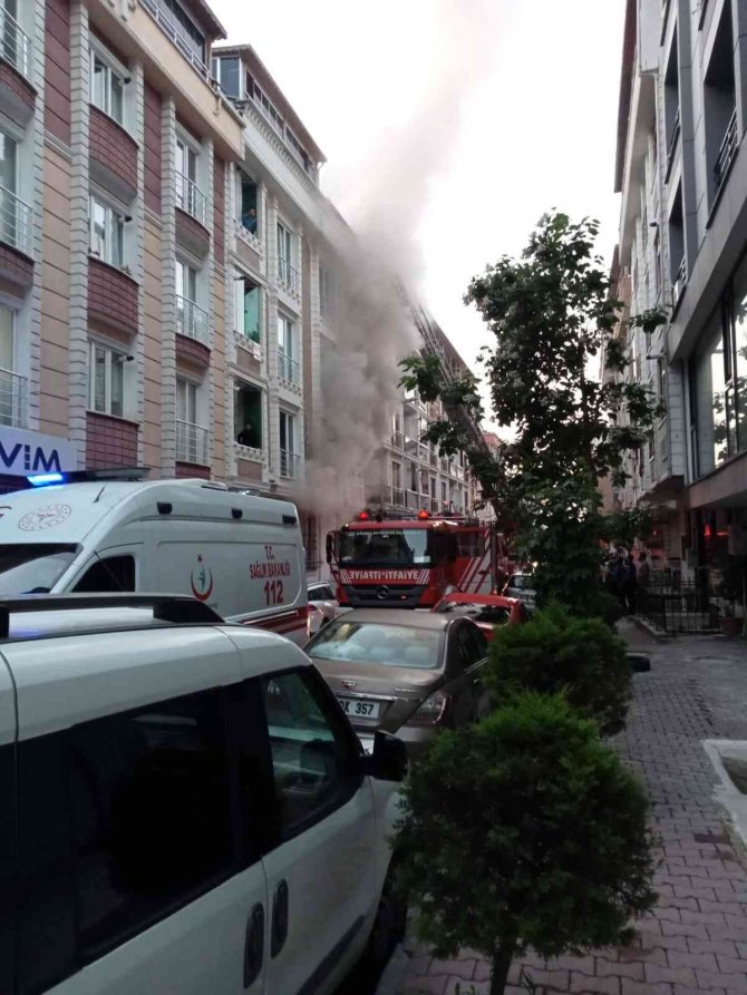 Alev Alev Yanan Daireden Son Anda Kurtuldular