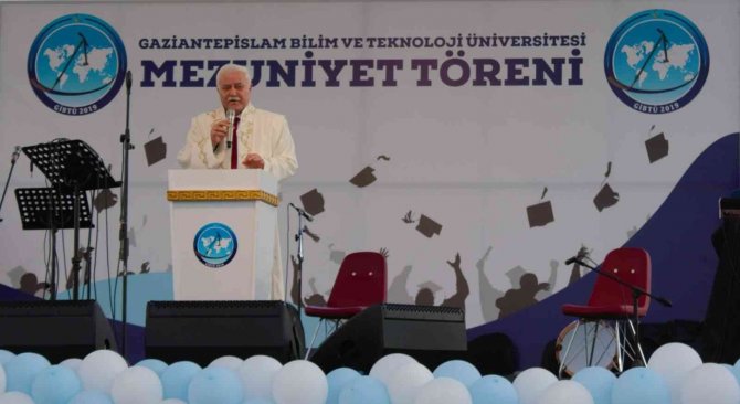 Gi̇btü’de Mezuniyet Heyecanı