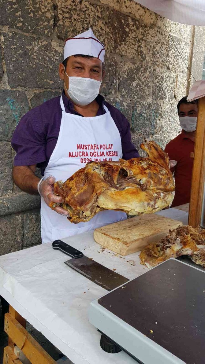 Alucra Oğlak Kebabı Sezonu Açıldı