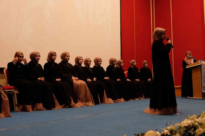 Gümüşhane’de Hafızlık İ̇cazet Merasimi Yapıldı