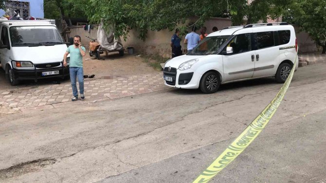 Elazığ’da 16 Yaşındaki Çocuk, Akranını Silahla Başından Vurdu