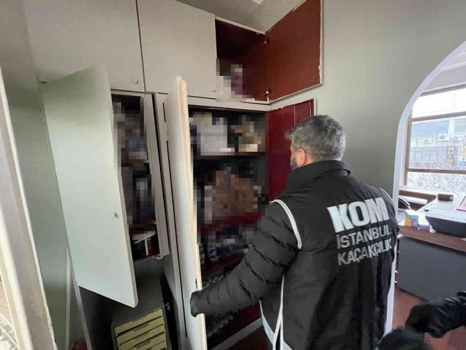 İ̇stanbul Merkezli 10 İlde Kaçak Tütün Operasyonu: 60 Gözaltı