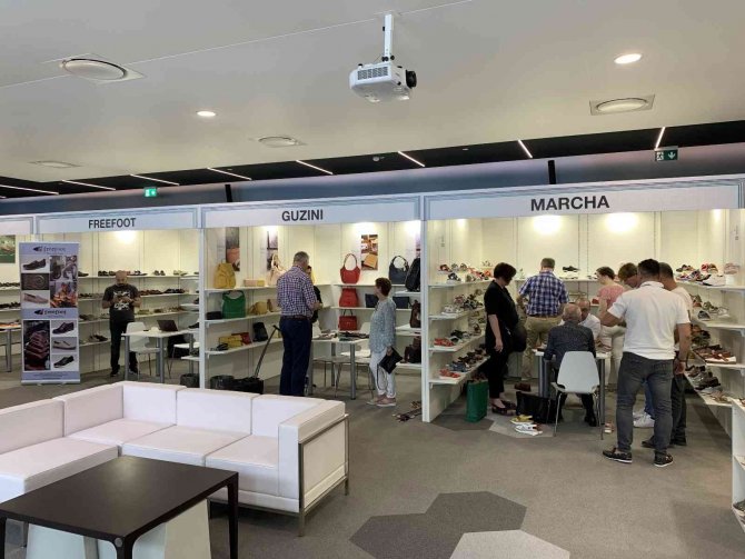 Türk Ayakkabı Ve Saraciye İhracatçıları İ̇talya’da Şova Hazırlanıyor