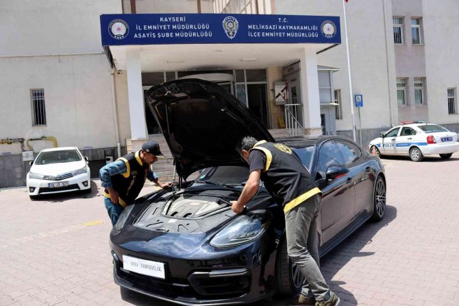 10 Milyon Tl Değerinde Porsche Çalmışlar