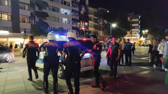 Yaş 17, Suç Kaydı 70