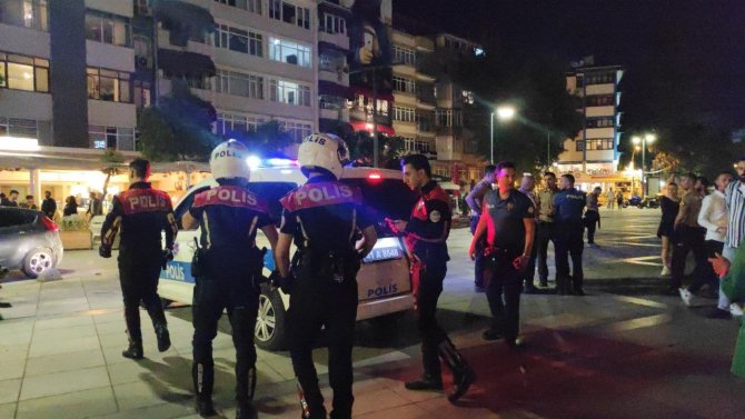 Hırsızlık Suçundan Aranan Yaşı Küçük Şahıs Kenti Bir Birine Kattı
