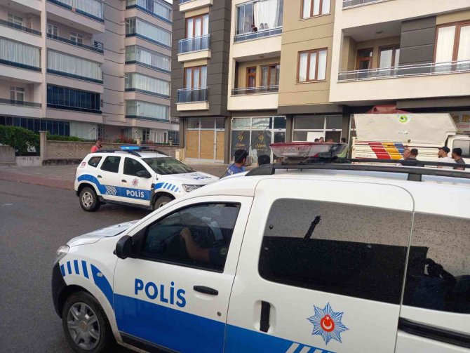 İ̇ş Yeri Sahibini Vurmak İsterken Misafirini Vuran Kardeşler Yakalandı