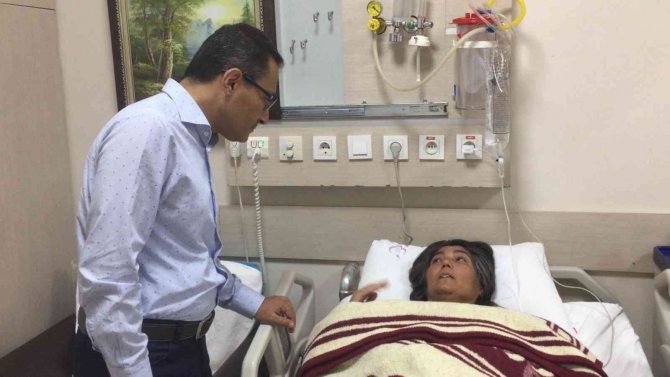 Alaşehir’de Seyyar Satıcıdan Pilav Yiyen 7 Kişi Zehirlendi