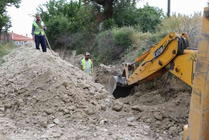 Selendi’nin Kırsal Mahallelerinde Altyapı Dönüşümü Devam Ediyor
