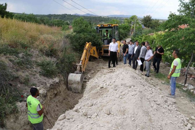 Selendi’nin Kırsal Mahallelerinde Altyapı Dönüşümü Devam Ediyor