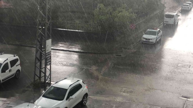 Kars’ta Sağanak Yağmur Uyarısı