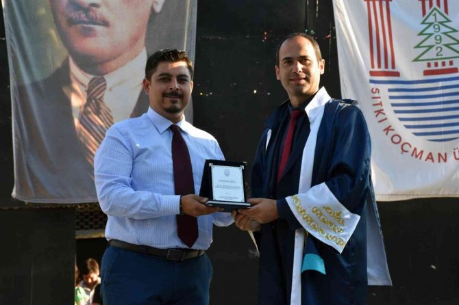 Marmaris Sağlık Hizmetleri Meslek Yüksekokulunda Mezuniyet Töreni