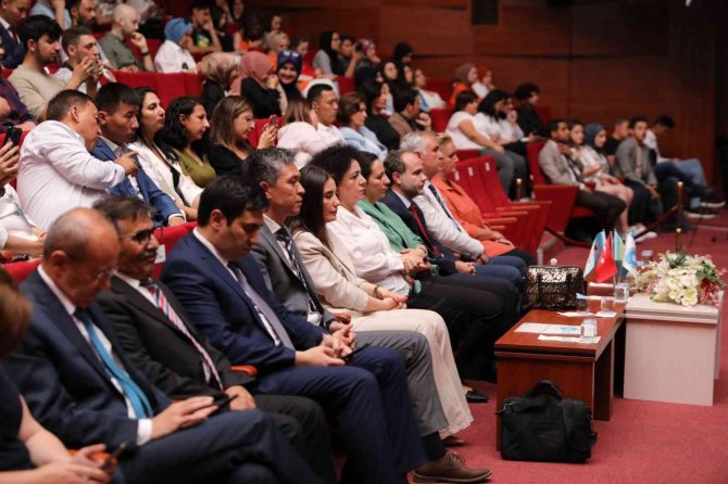 Niğde’de ’Kökümüz Bir Türküz Festivali’ Yapıldı