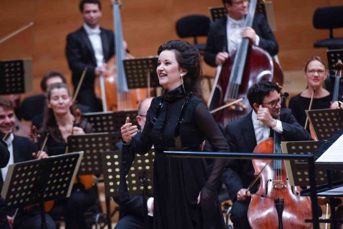 Ödüllü Soprano Anna Prohaska’dan Cso’da Konser