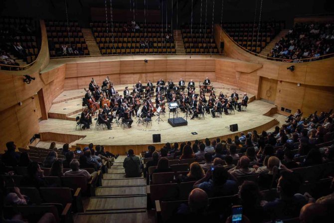 Ödüllü Soprano Anna Prohaska’dan Cso’da Konser