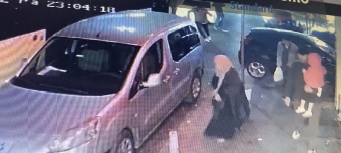 İ̇stanbul’da 22 Yaşındaki Genci Öldüren Katil Zanlısı Yakalandı: Cinayet Anları Kamerada